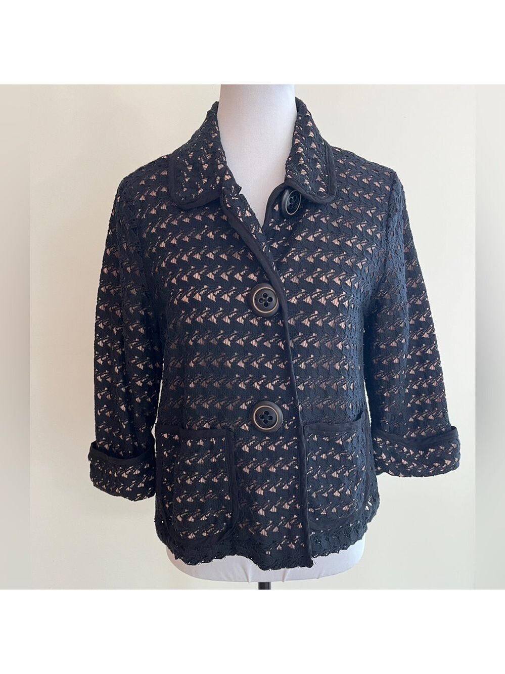 CYNTHIA MAX Black Lace Jacket Blazer Nude Lining 3/4 Sleeves Office Career Chic